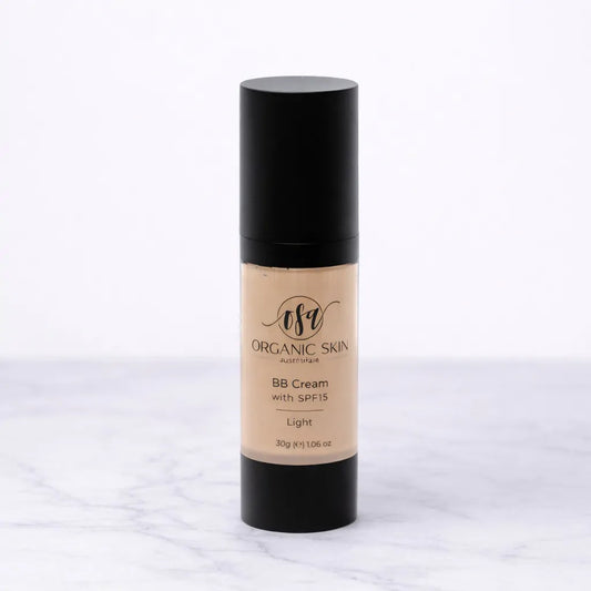 Tinted Moisturiser with SPF15 – Light